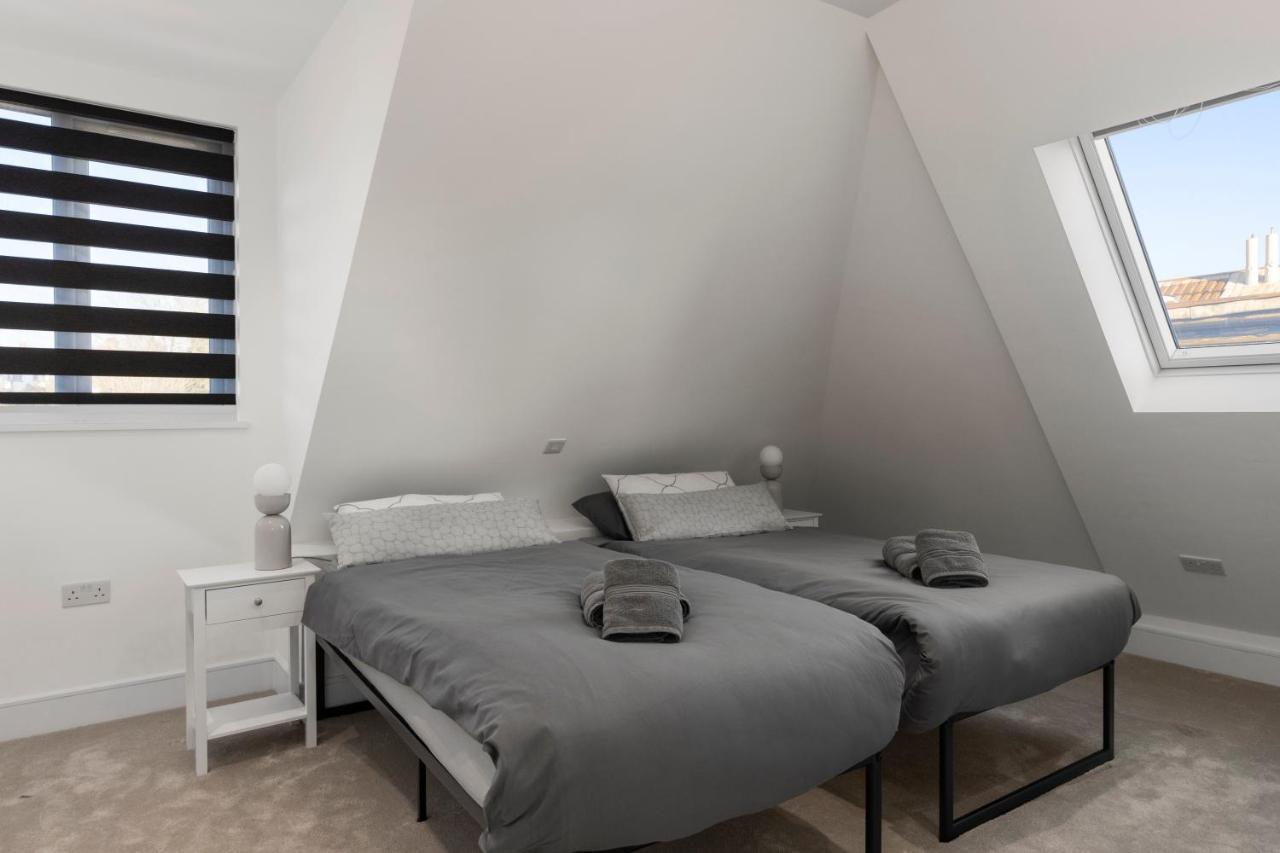 Flat 5 - Star London Vivian Lane 2-Bed Residence The Hyde Eksteriør billede